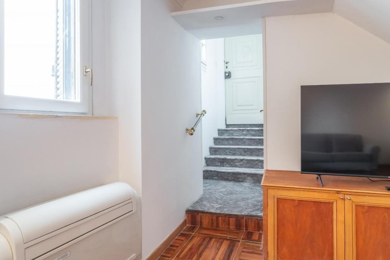 Trastevere San Calisto 3 Bdr Rom